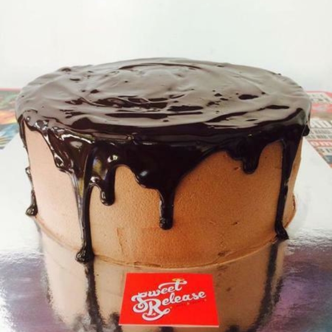 Triple Threat Choc Cake 2bcd1824 ef20 4bae 8b41 868258ba6461 grande